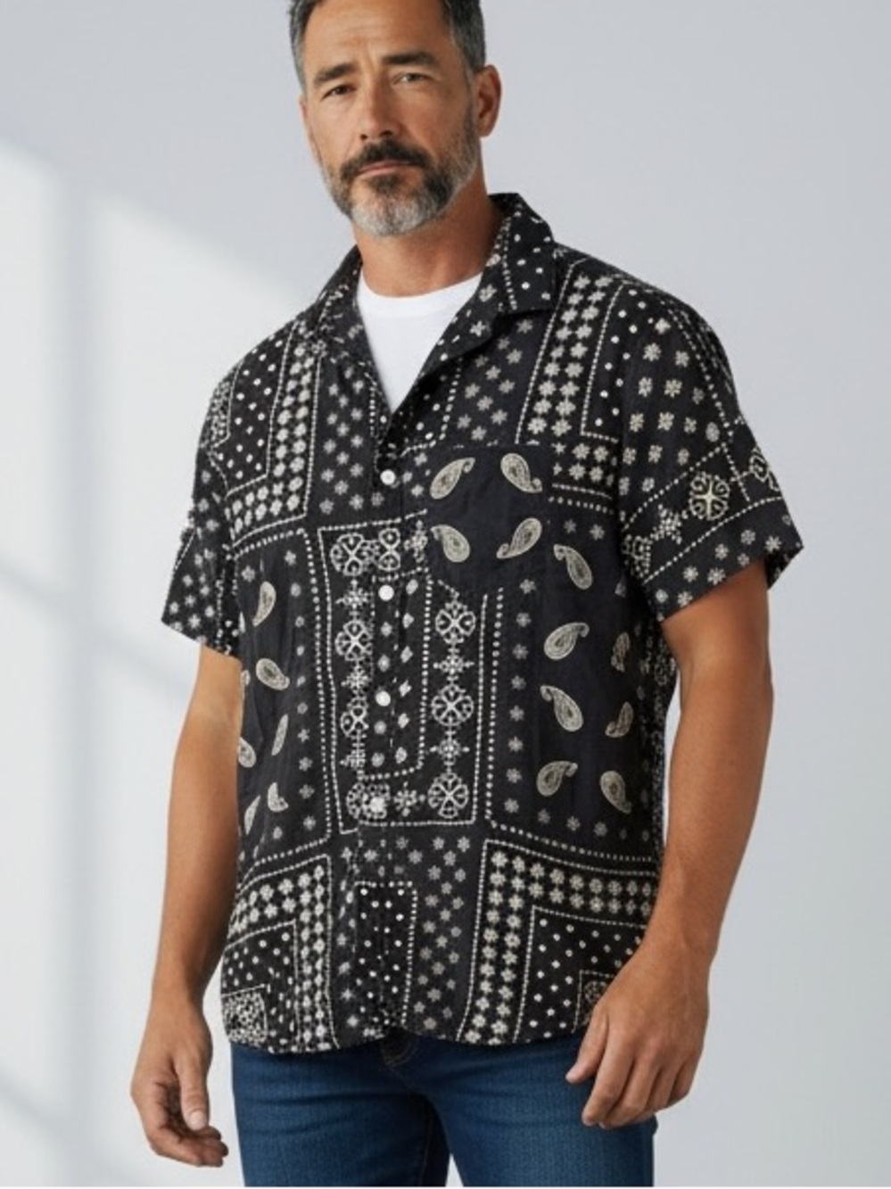 Brave Soul Black Short-Sleeve Bandana-Print Button-Down‎ Shirt Sz medium